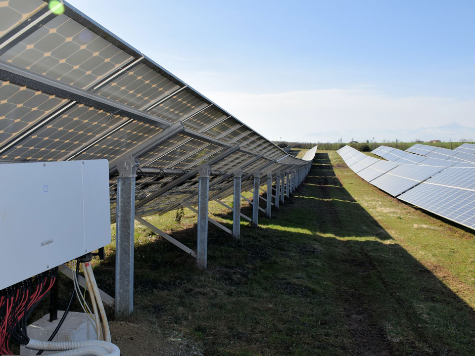 Ground-mounted structures